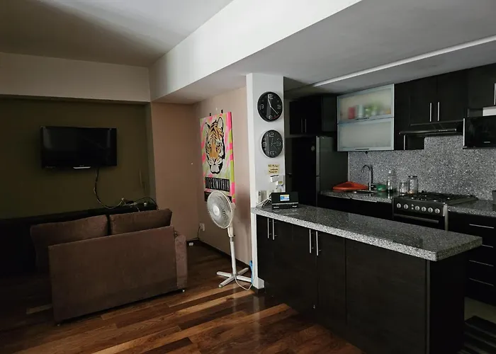 Urban Living Puerta Alameda Bed and breakfast 3*
